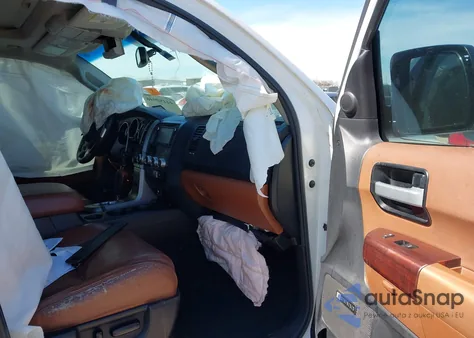 2015 Toyota Sequoia Platinum 5.7L V8 z USA, uszkodzony, nr VIN 5TDYY5G1XFS057531